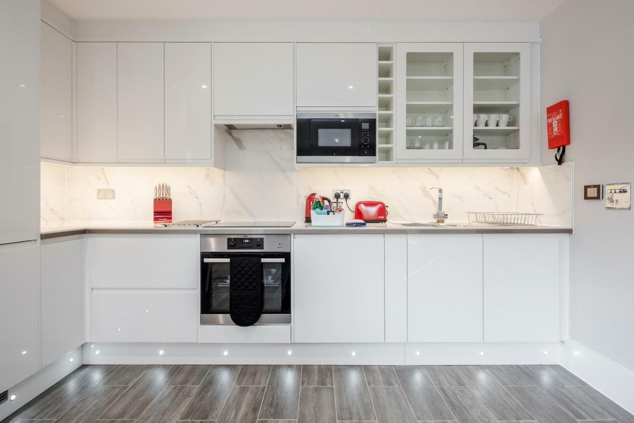 Roomspace Serviced Apartments - The Legacy Brighton ภายนอก รูปภาพ