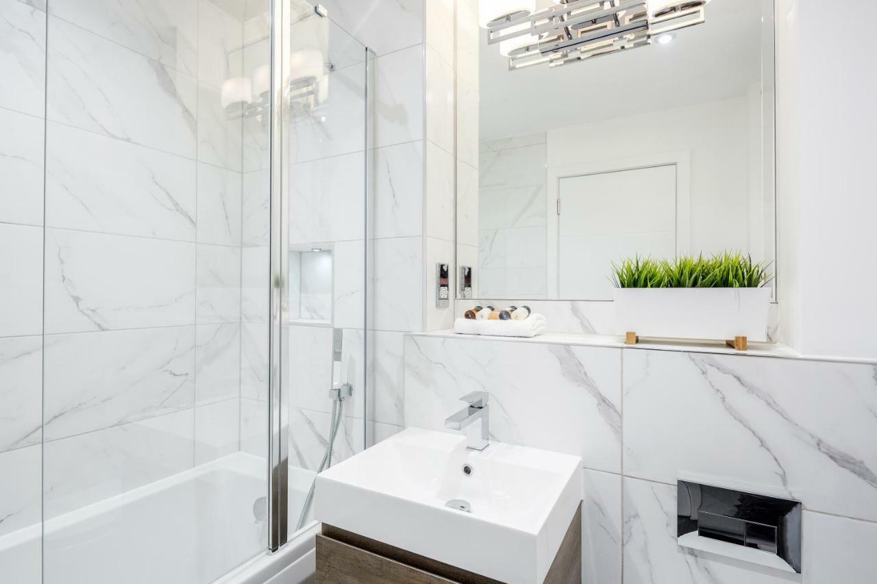 Roomspace Serviced Apartments - The Legacy Brighton ภายนอก รูปภาพ